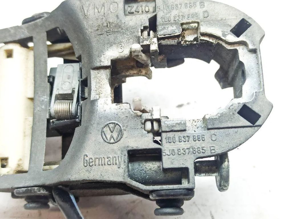 VOLKSWAGEN Eos 1 generation (2006-2020) Bakre höger dörr Inre handtagsram 5J0837886D,1Q0837885,1Q0837886C,1Q0837886D,5J0837885B,1Q0837885D,5J0837886 32871621