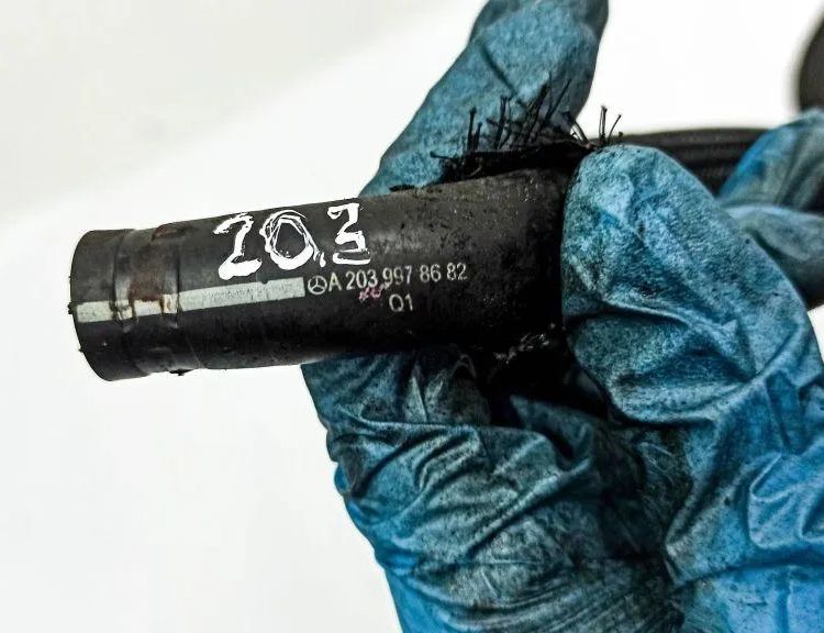 MERCEDES-BENZ CLC-Class CL203 (2008-2011) Servostyrningsslang A2039978682 32873653