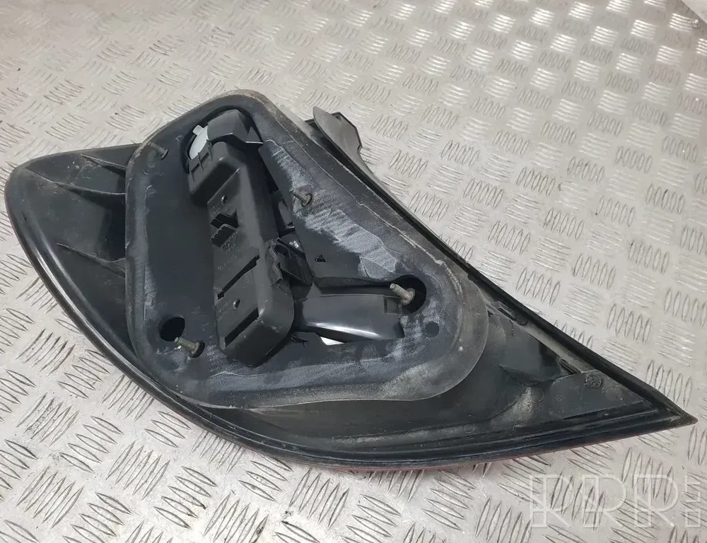 MERCEDES-BENZ C-Class W203/S203/CL203 (2000-2008) Bakre höger bakljuslampa 15163100 14272912