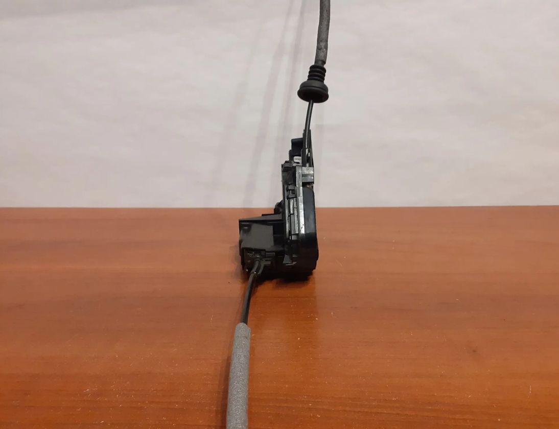 VOLKSWAGEN Golf 7 generation (2012-2024) Bakre höger dörrlås 5TA839016E,#6408 13886786