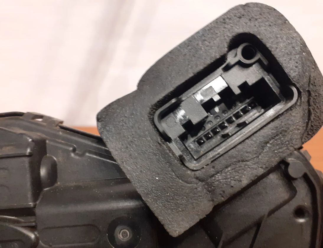 VOLKSWAGEN Golf 7 generation (2012-2024) Bakre höger dörrlås 5TA839016E,#6408 13886786