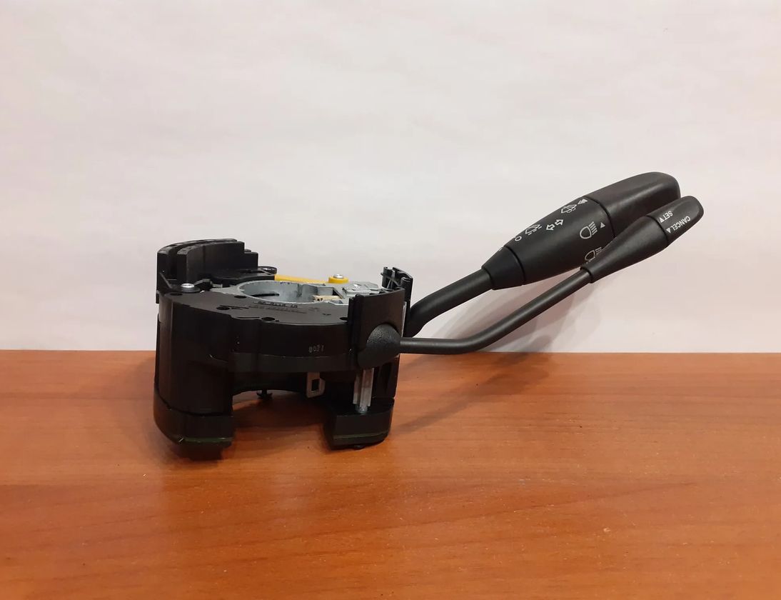 CHRYSLER 300C 1 generation (2005-2011) Indikeringstorkarspaksbrytare 01411200,01311205,#9741,05175055AA,05135967,574542 14887763