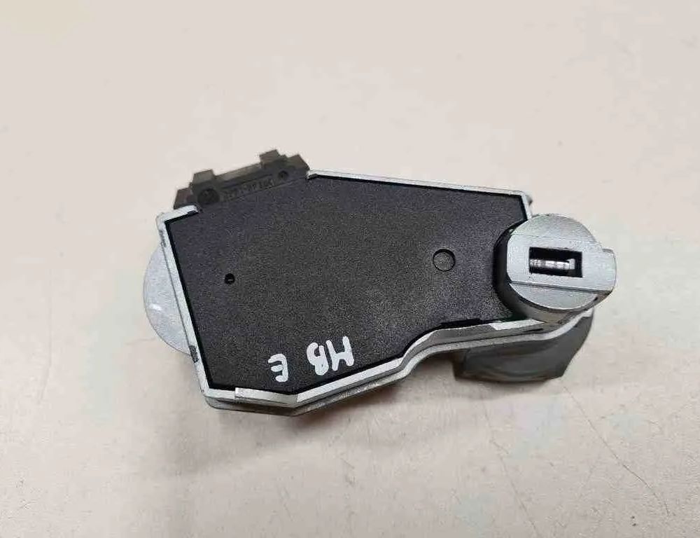 MERCEDES-BENZ E-Class W211/S211 (2002-2009) Styrning Låsning Kontrollenhet A2034621130 32714949