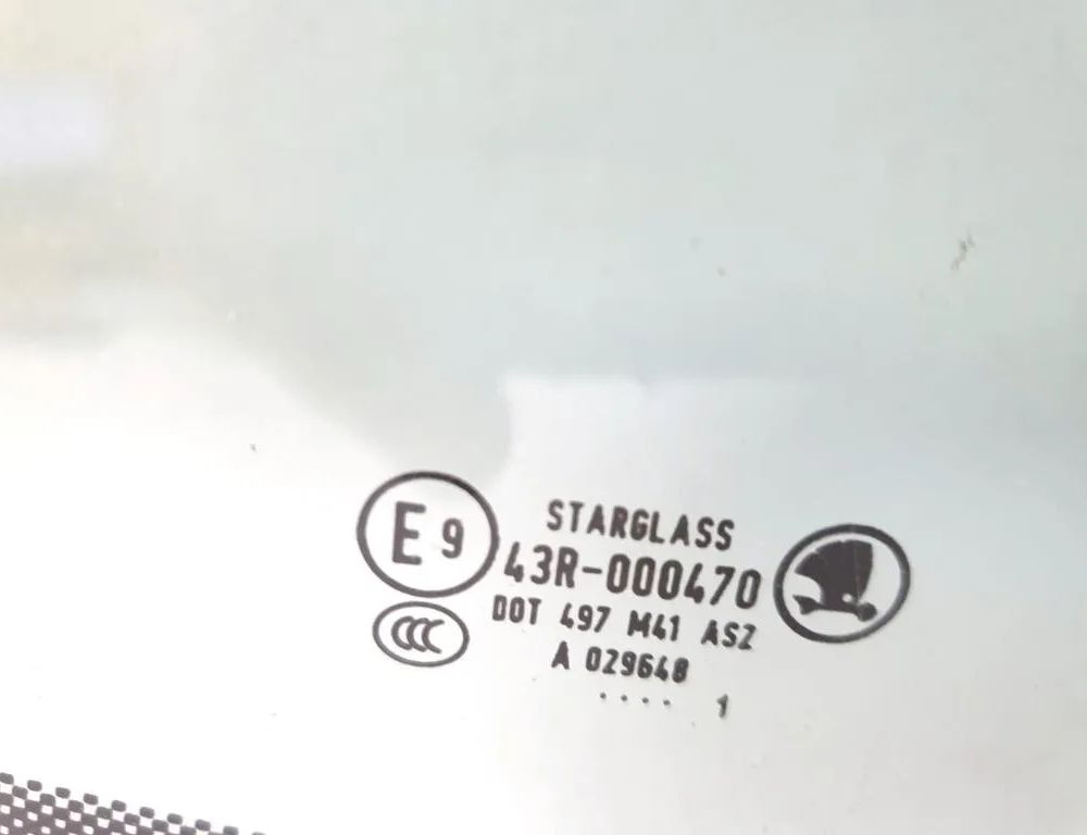 SKODA Yeti 1 generation (2009-2018) Fram höger dörrglas 43R000470 27845306