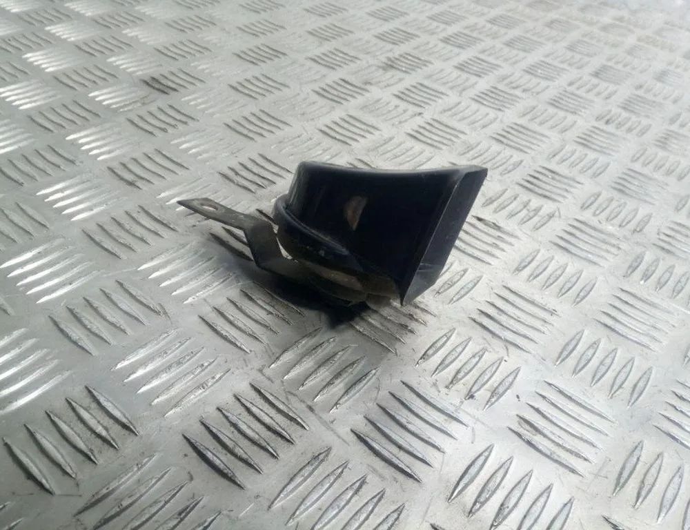 NISSAN Almera N16 (2000-2006) Hornsignal 703881157 31368454