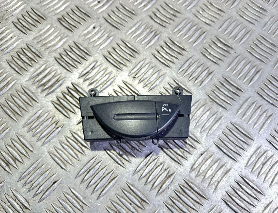 MERCEDES-BENZ E-Class W211/S211 (2002-2009) Parkeringshjälpsomkopplare 2118216958 28643114