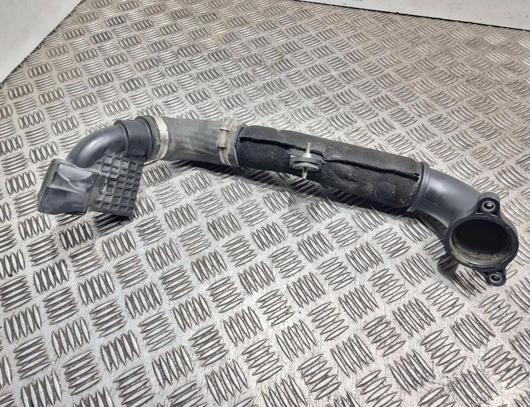 AUDI A4 B8/8K (2011-2016) Andra rör 04l145762ag,04l131111n 29077980