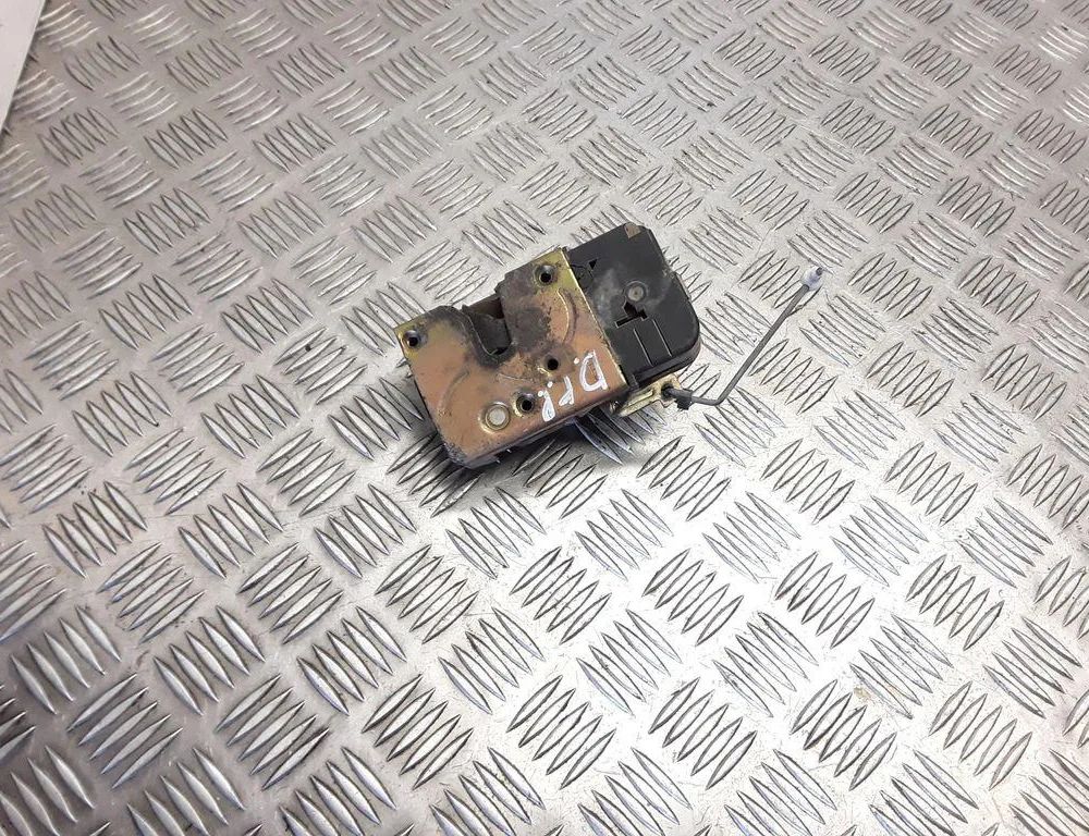 PEUGEOT 206 1 generation (1998-2009) Främre höger dörrlås 32785696