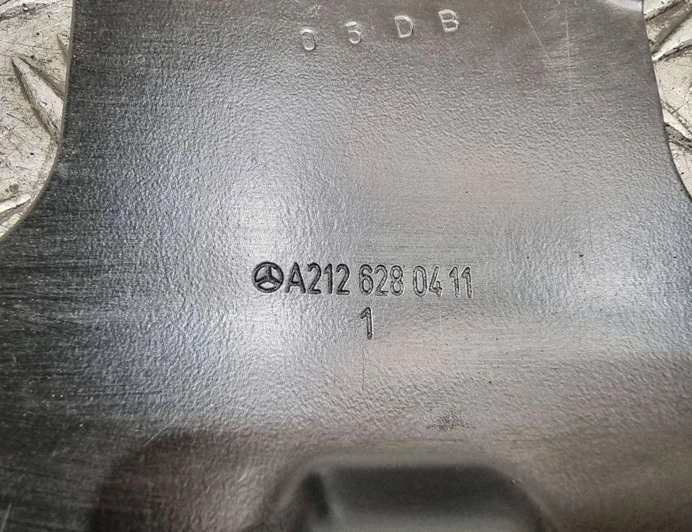 MERCEDES-BENZ E-Class W211/S211 (2002-2009) Växellådans underrede A2126280411 32932997