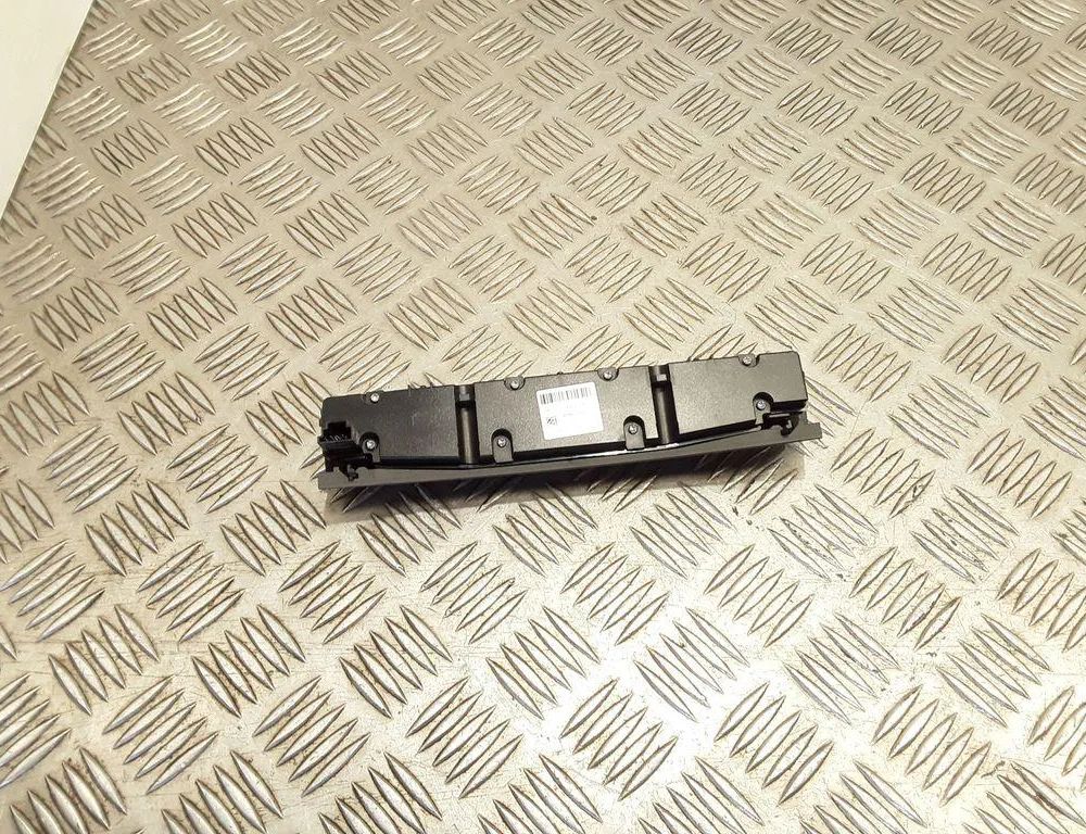 MERCEDES-BENZ E-Class W211/S211 (2002-2009) Växlar A2128203410 32933028