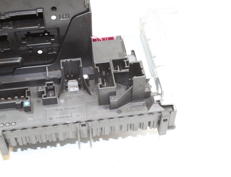 MERCEDES-BENZ E-Class W212/S212/C207/A207 (2009-2016) Säkringsbox 2129005401,5DK009620,2129014604,2129024301,A2129005401 15457026