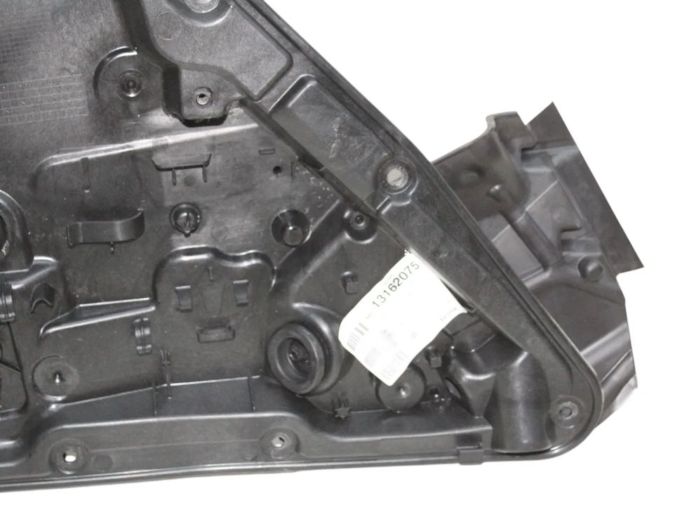 MERCEDES-BENZ A-Class W176 (2012-2018) Fönsterlyftare till vänster bak A1767303800 29438239