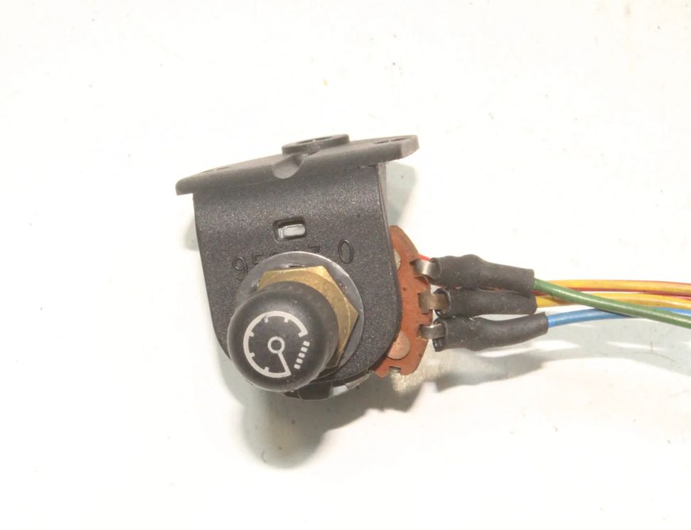 JAGUAR XK X100 (1996-2006) Dashboard dimmer 2A64A250 31720188