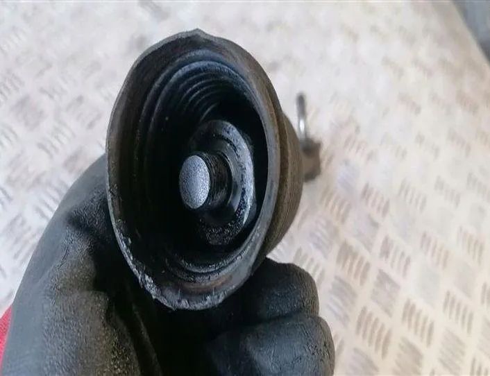 SKODA Superb 2 generation (2008-2015) Styrande dragstångsände 27945076