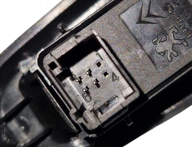 PEUGEOT 3008 1 generation (2010-2016) Främre höger dörrfönsterbrytare 96759764zd,96662297zd 30717858