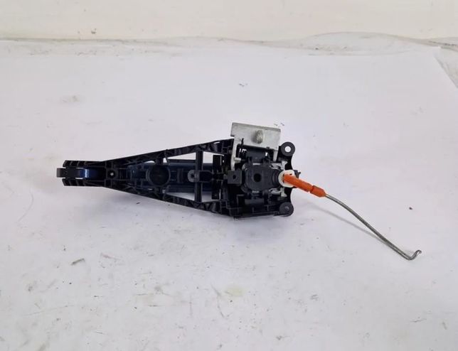 OPEL Zafira C (2012-2016) Främre höger dörr yttre handtag 14096401RH 31958762