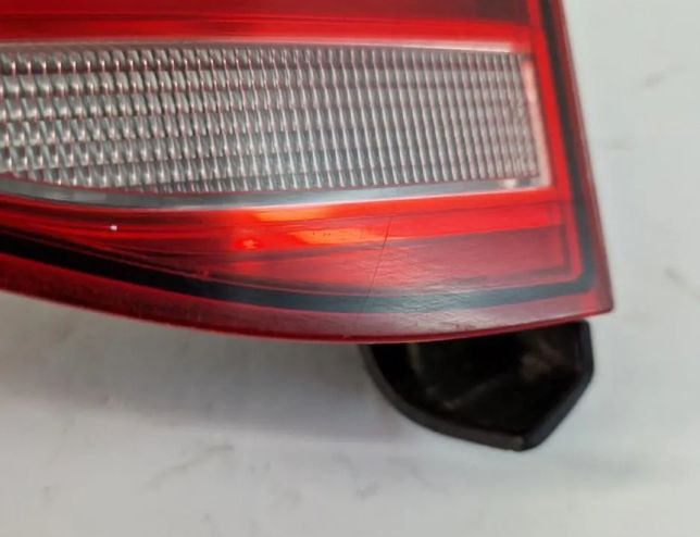 VOLKSWAGEN Touran 3 generation (2015-2023) Höger Baklucka Bakljus 5TA945094D 33084352