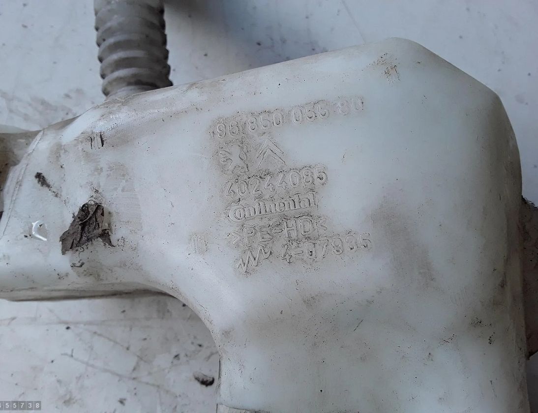 PEUGEOT 5008 1 generation (2009-2016) Fönsterspolartank 9685005580 28641872