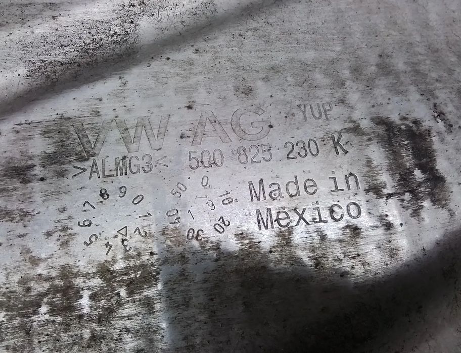 VOLKSWAGEN Jetta 7 generation (2018-2024) Annan hemlig panel 5Q0825230K 27303838