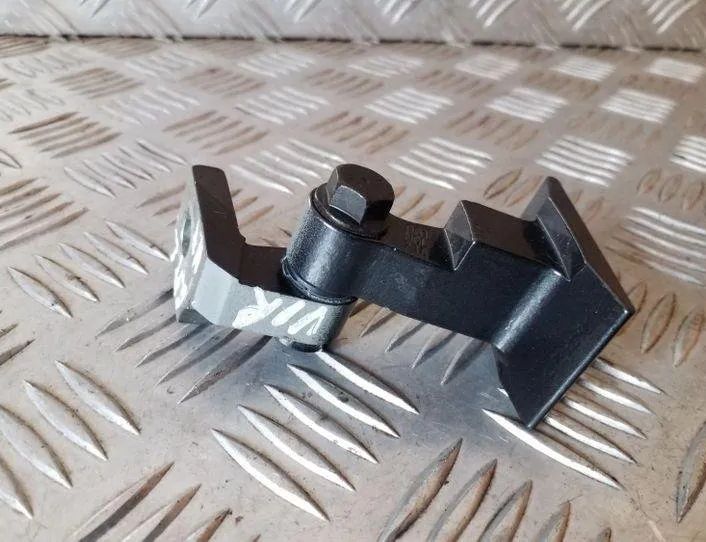 BMW 1 Series F20/F21 (2011-2020) Bakre vänstra dörrgångjärn 7246061 25143205