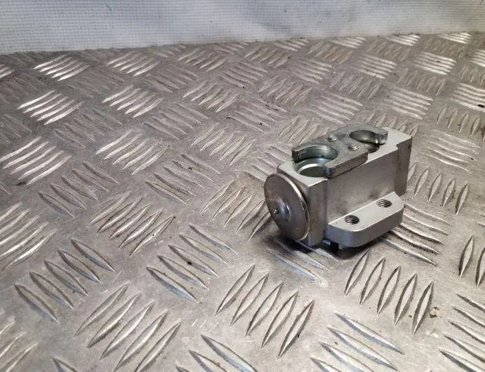 AUDI Q5 8R (2008-2017) Luftkonditioneringens expansionsventil H7995003 25150419