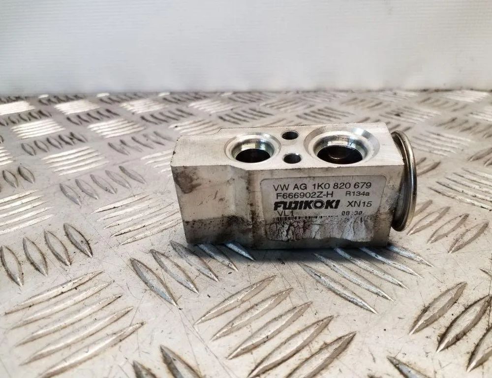 VOLKSWAGEN Passat B7 (2010-2015) Luftkonditioneringens expansionsventil 1K2820103,1K0820679 32152003