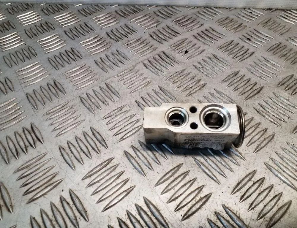 VOLKSWAGEN Passat B7 (2010-2015) Luftkonditioneringens expansionsventil 1K2820103,1K0820679 32152003