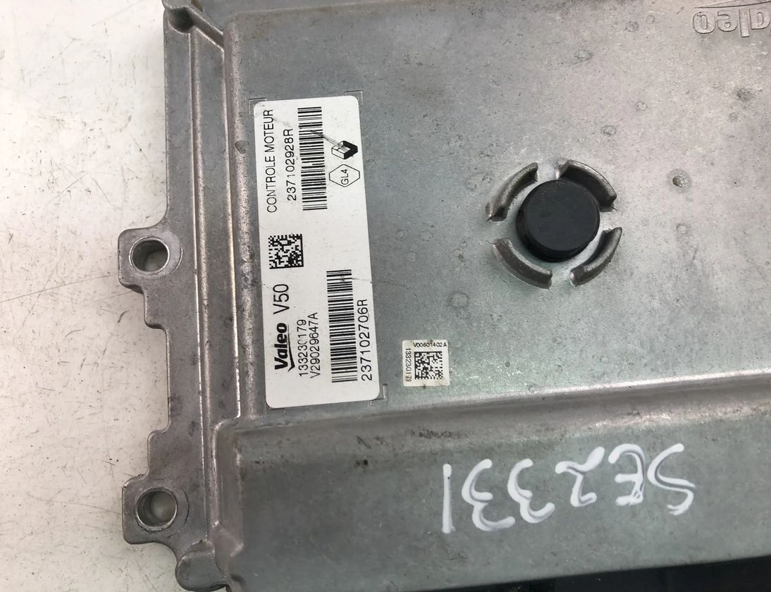 RENAULT Clio 4 generation (2012-2020) Motorstyrenhet ECU 237102928R,237102706R 17261446