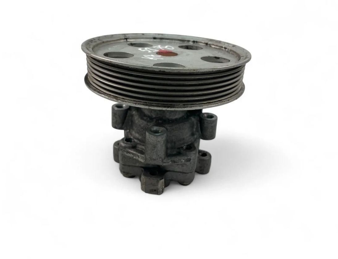 AUDI A4 B6/8E (2000-2005) Servostyrningspump 8E0145153H 30905942