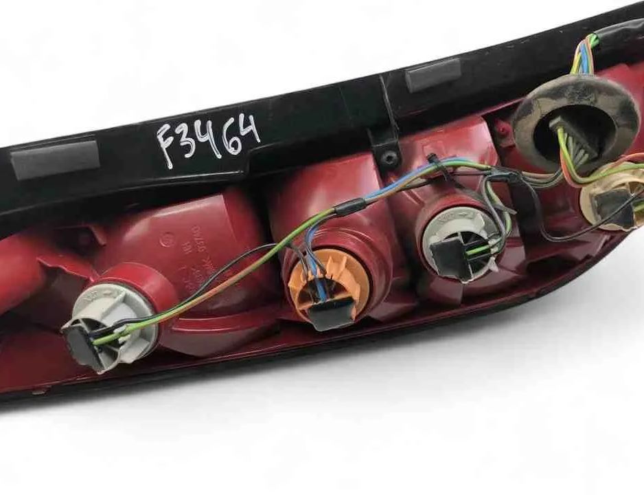 FORD Mondeo 3 generation (2000-2007) Bakre höger bakljuslampa 1S71-13A602-CE 32576103