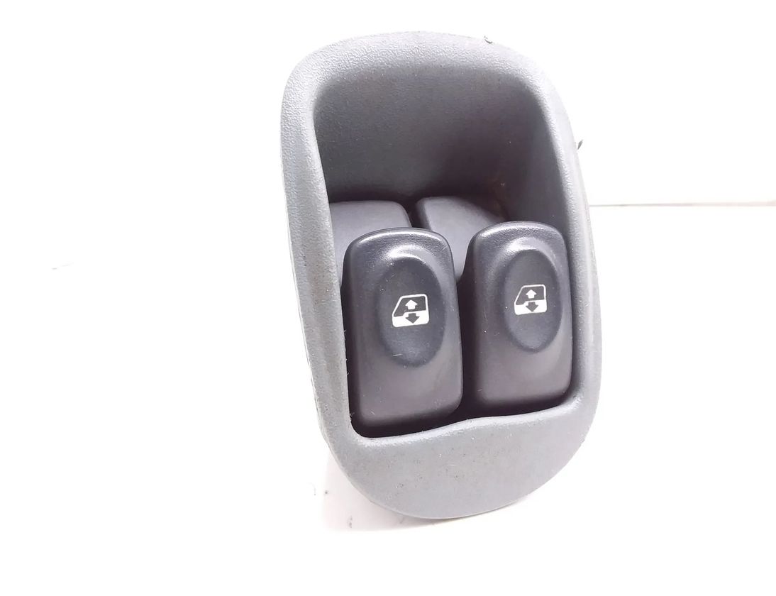 RENAULT Scenic 1 generation (1996-2003) Vänster främre dörrfönsterbrytare 7700836269 10577238