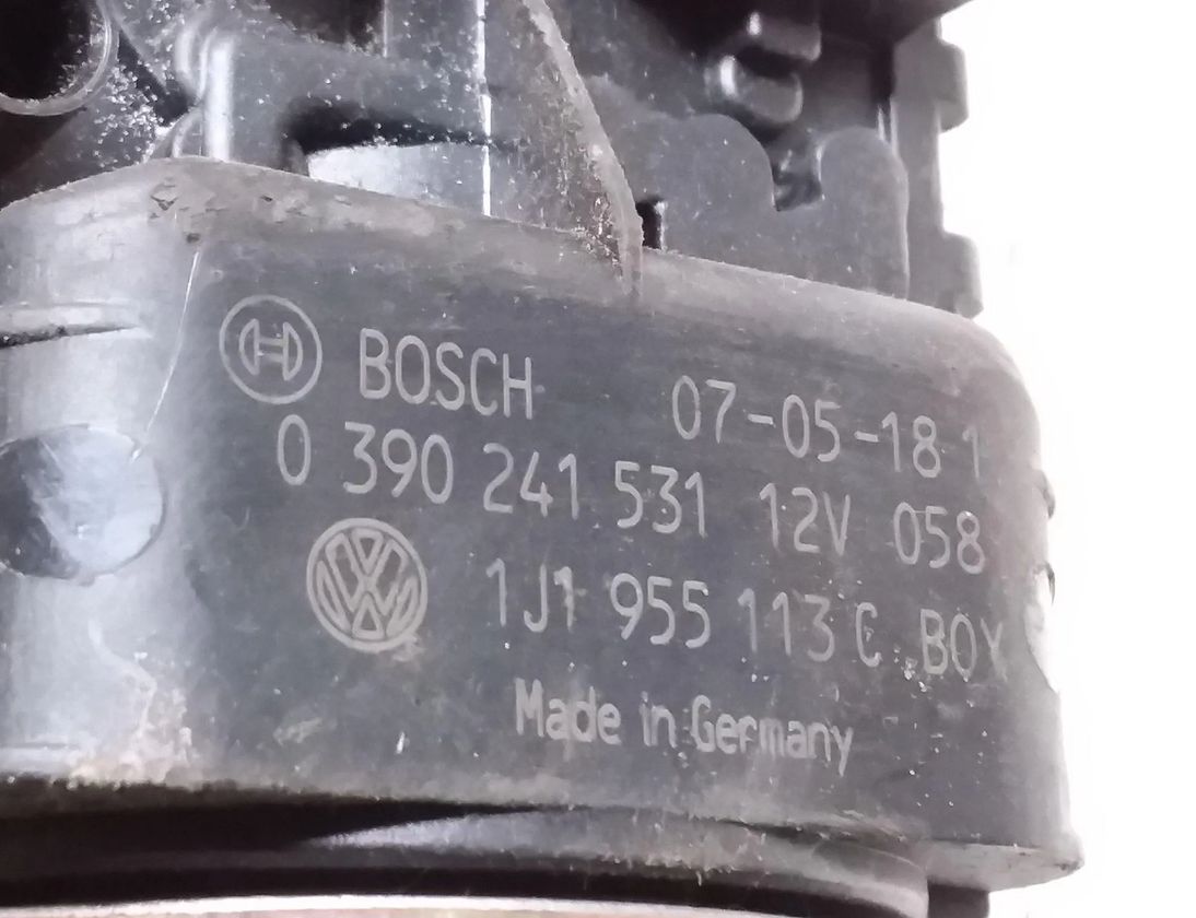 AUDI A3 8L (1996-2003) Vindrutetorkare fram 1J1955113C 20340226