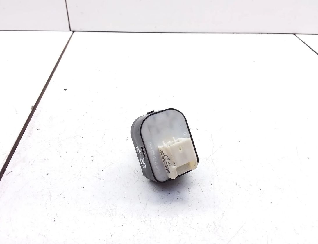 AUDI Q7 4L (2005-2015) Omkopplare för spegeljustering 8e0959565a 20687704