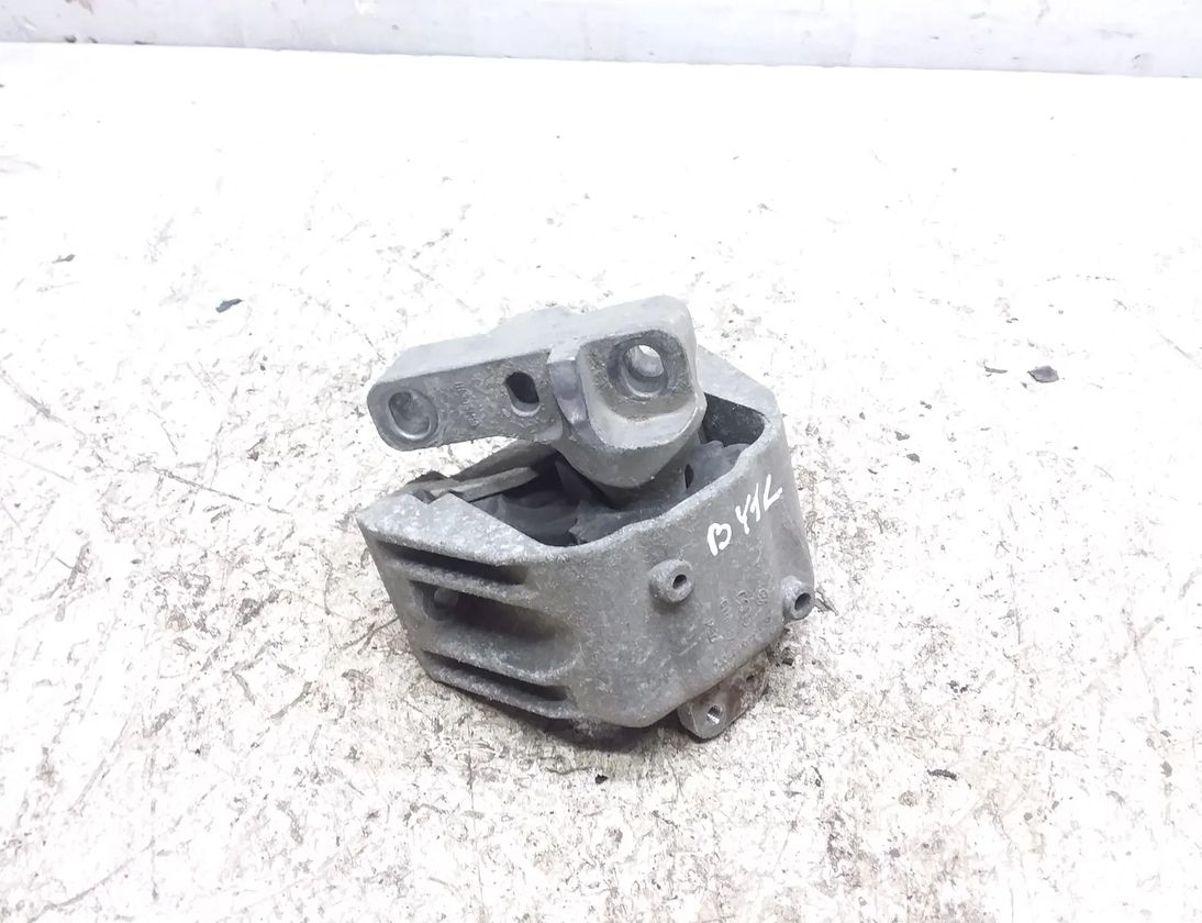 VOLKSWAGEN Beetle 2 generation (1998-2012) Motorfäste fram 1j0199262 21737383