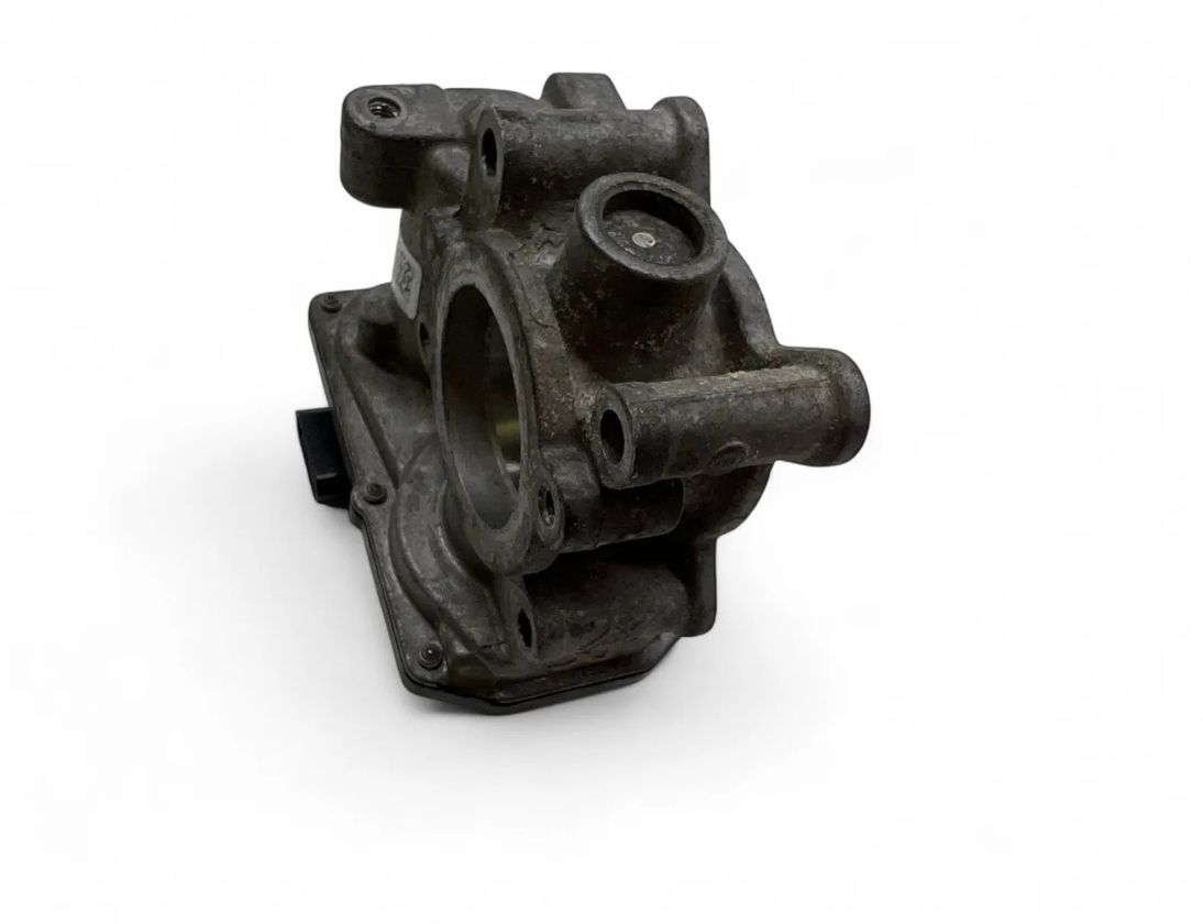 NISSAN Pulsar C13 (2014-2018) Gasspjällskropp 161206038R 30618365