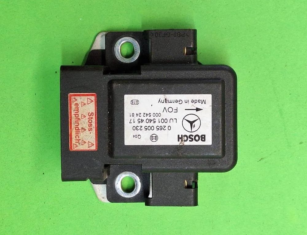 MERCEDES-BENZ E-Class W211/S211 (2002-2009) Accelerationssensor 0265005230 31624974