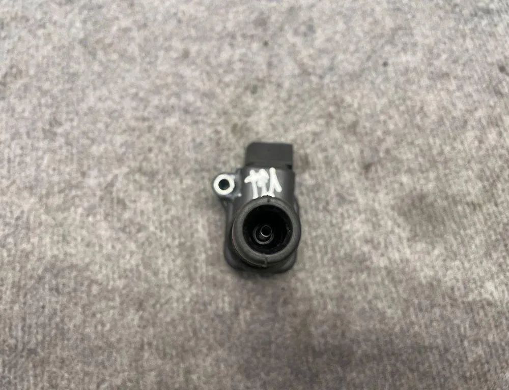 VOLKSWAGEN Golf 8 generation (2019-2023) Högspänningständningskabel (kontaktkabel) 04C905110H,04C905110D,04E905110,04E905110L,04E905110M,77300006,04E905110B,04C905110J,04E905110K,04E905110C,04C905110E,4C905110H,04E905110E,04C905110L,04C905110B,04C905110A,04E905110A,4E905110F,CL031 32189626