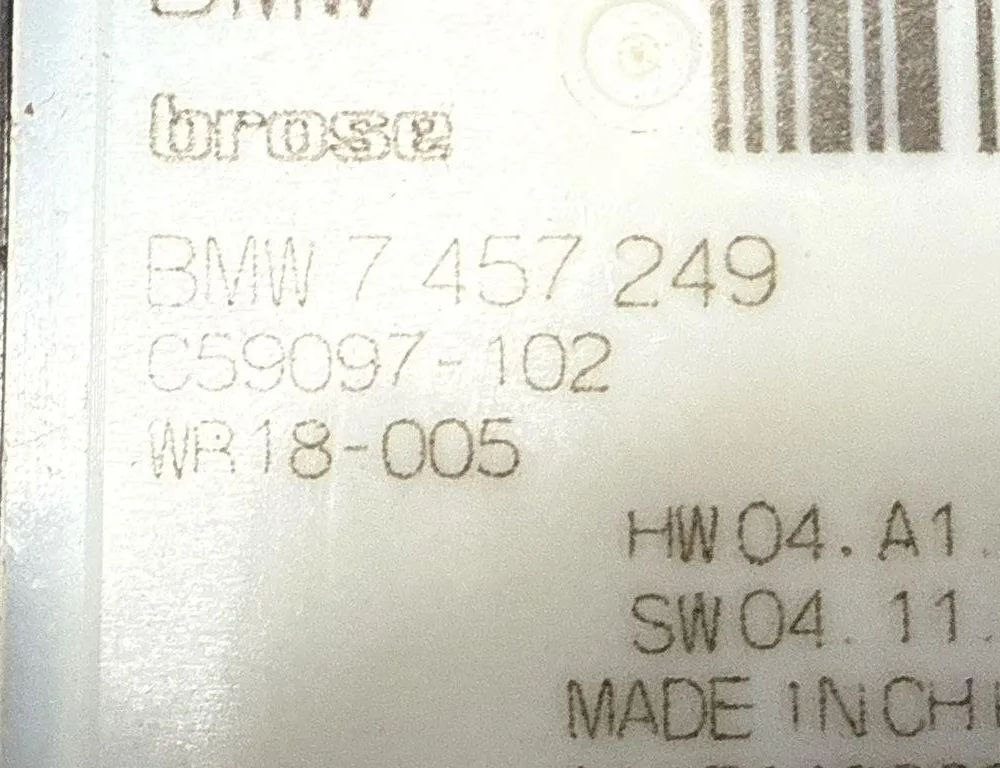 BMW X3 G01 (2017-2024) Vänster framdörr Fönsterregulatormotor 7457249 32205451