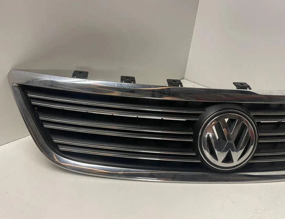 VOLKSWAGEN Passat B5 (1996-2005) Främre övre grill 3B0853651H 31061019