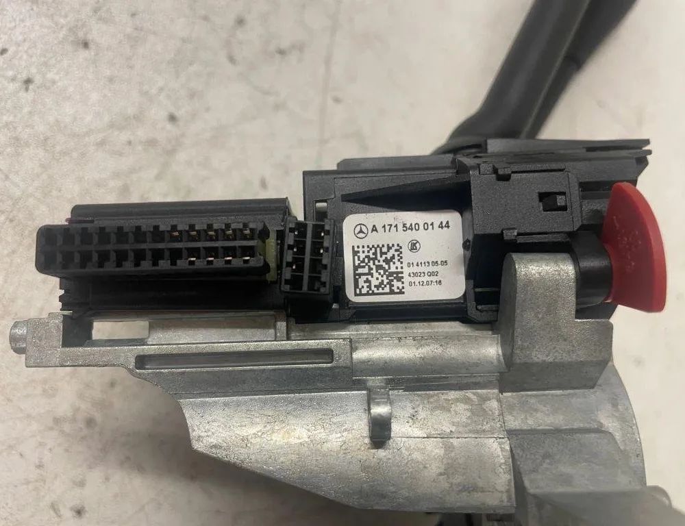 MERCEDES-BENZ CLS-Class C219 (2004-2010) Vrid omkopplarvredet A1715402445 31061949