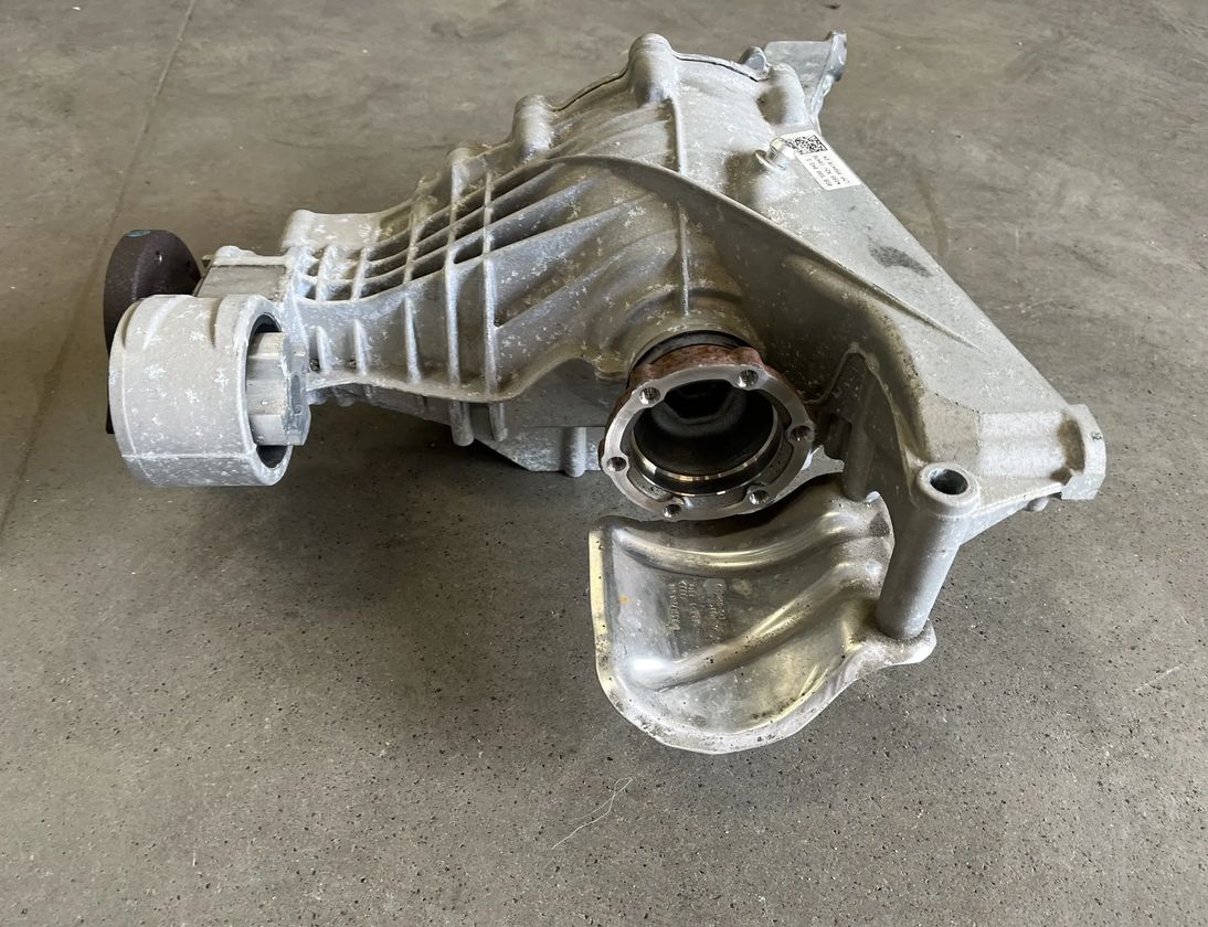 AUDI A5 F5 (2016-2024) Bakre differential 0DB500043G 26836240