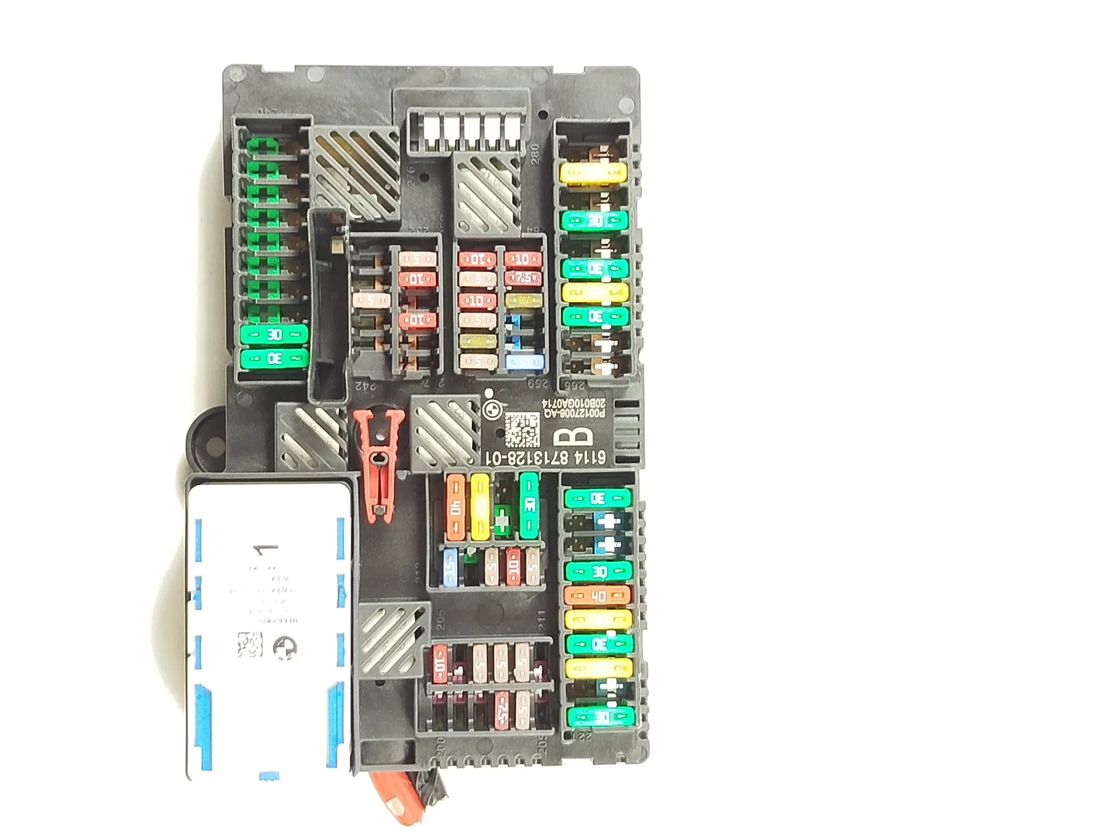 BMW 5 Series G30/G31 (2016-2023) Säkringsbox 8795477,8713128 27028237