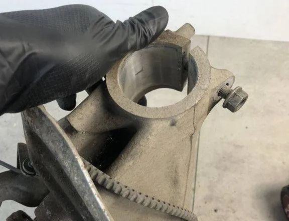 BMW i4 1 generation (2021-2024) Främre vänster hjulnav 6893260 31949222