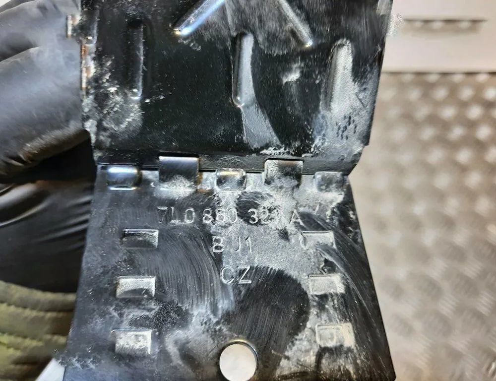 PORSCHE Cayenne 958 (2010-2018) Andra trimdelar 7L0860321A 15368648