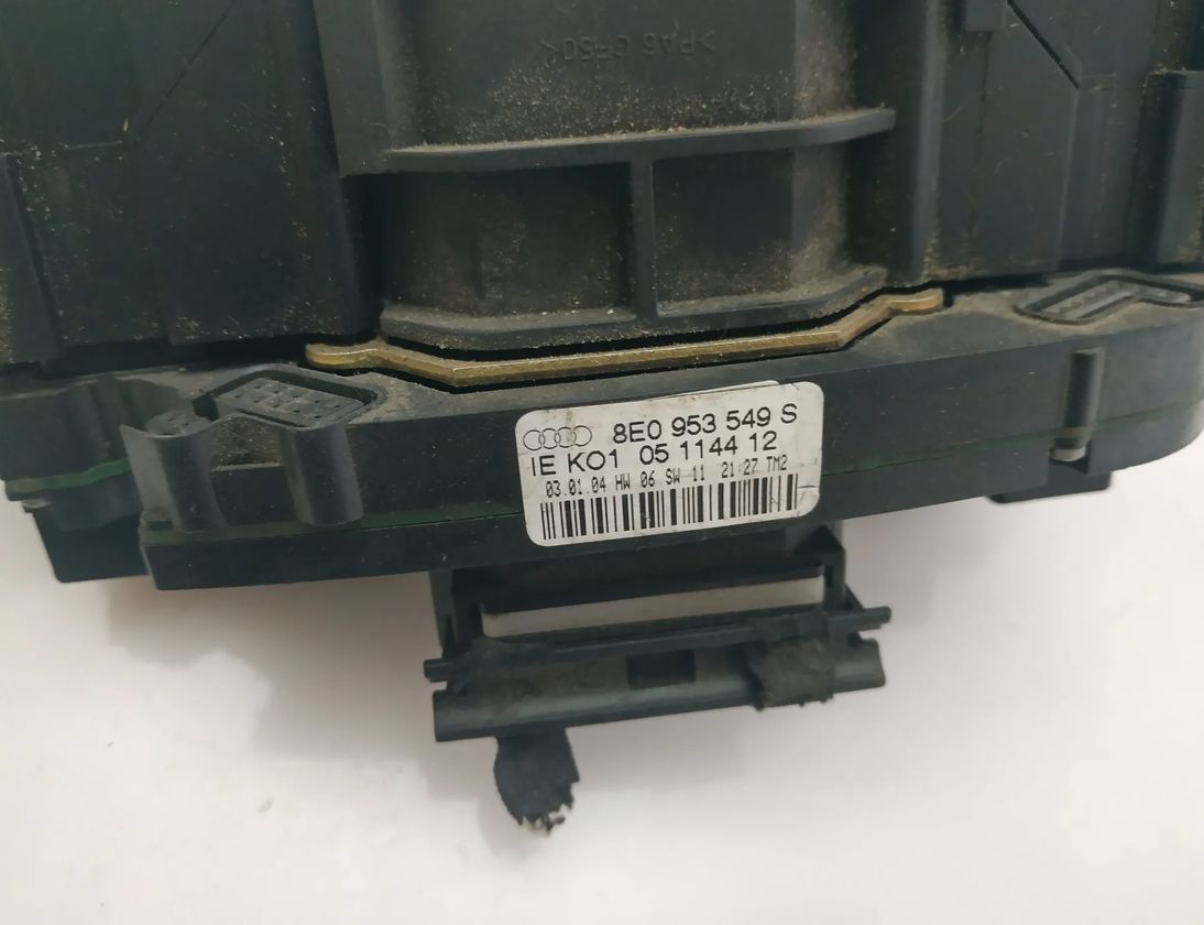 AUDI A4 B7/8E (2004-2008) Indikeringstorkarspaksbrytare 8E0953549S 10827844