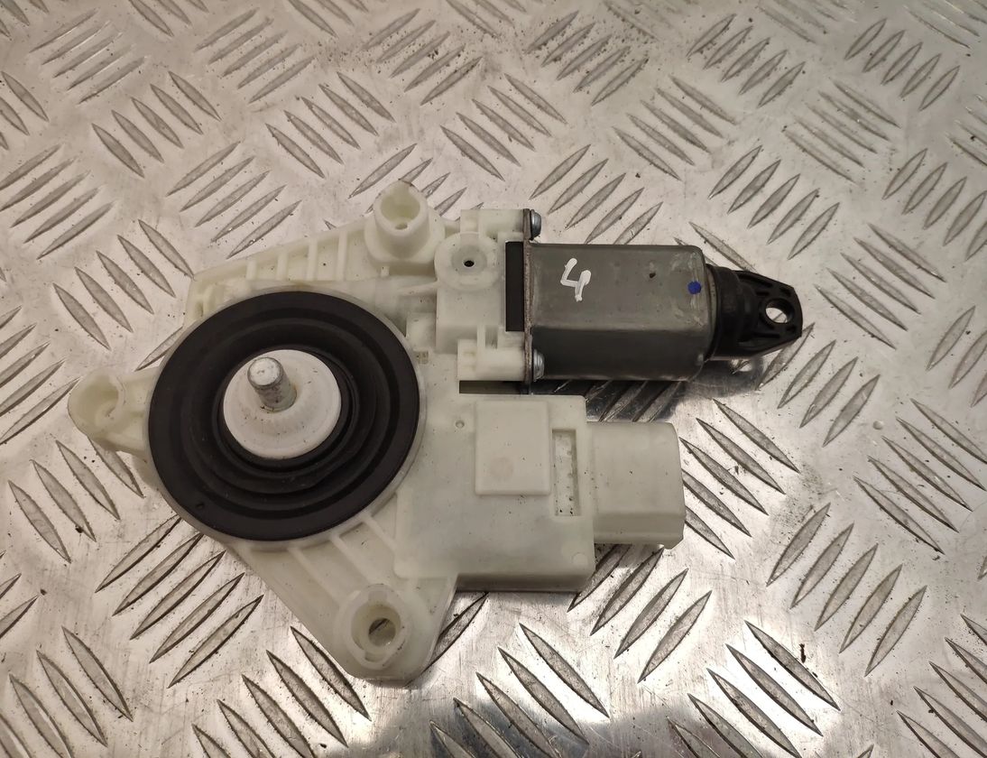 BMW 7 Series G11/G12 (2015-2023) Främre höger dörr Fönsterkontrollmotor 7455082 13534835