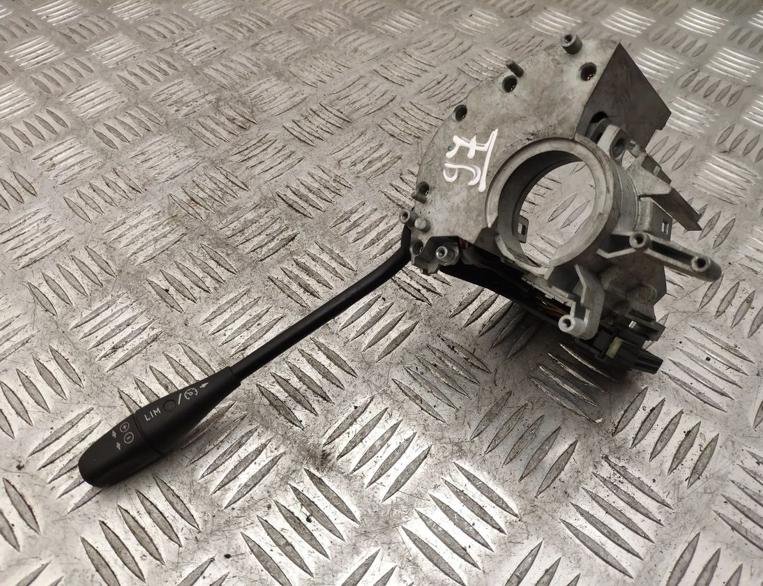 MERCEDES-BENZ E-Class W211/S211 (2002-2009) Farthållarspaksratt A1715402445 14195797