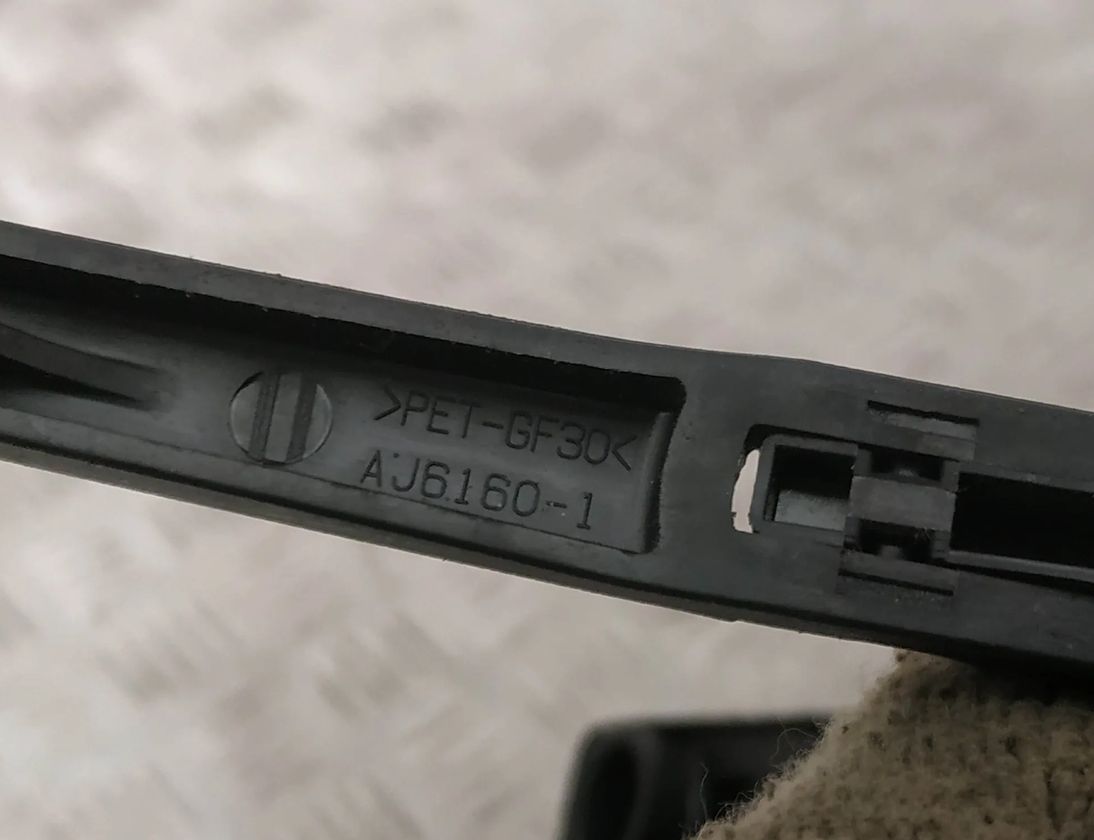 LAND ROVER Discovery Sport 1 generation (2014-2024) Bakre glastorkare AJ54904,AJ61601,AJ98016 16423507