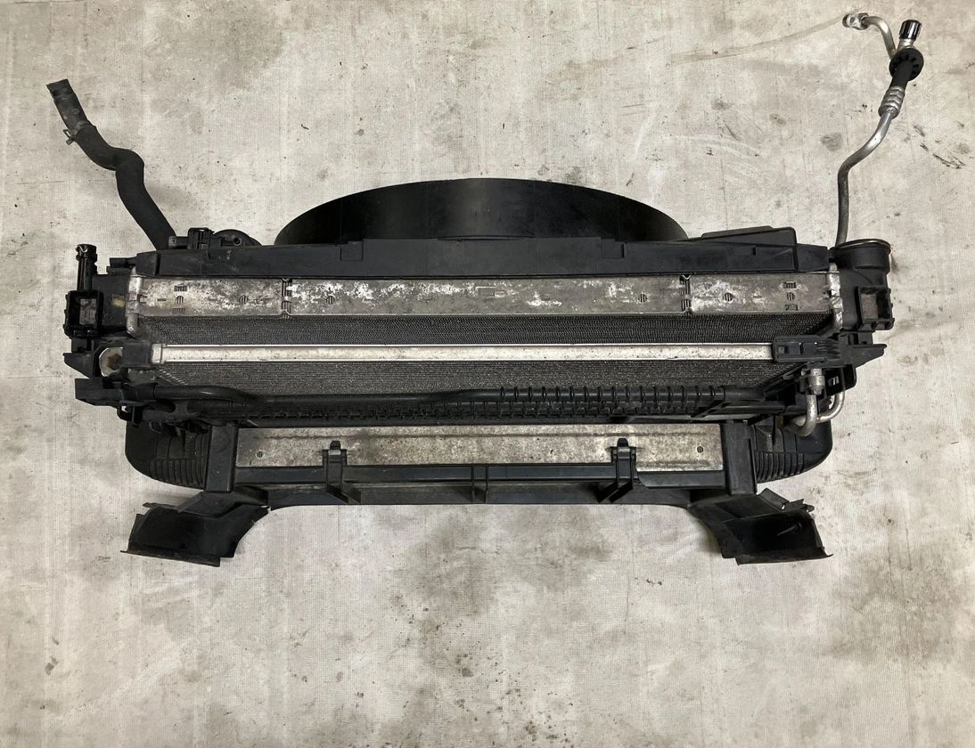 MERCEDES-BENZ E-Class W211/S211 (2002-2009) Kylningsdelar A2045003603 28422173