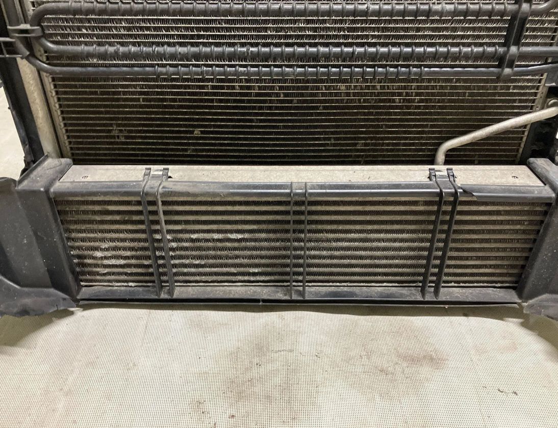 MERCEDES-BENZ E-Class W211/S211 (2002-2009) Kylningsdelar A2045003603 28422173